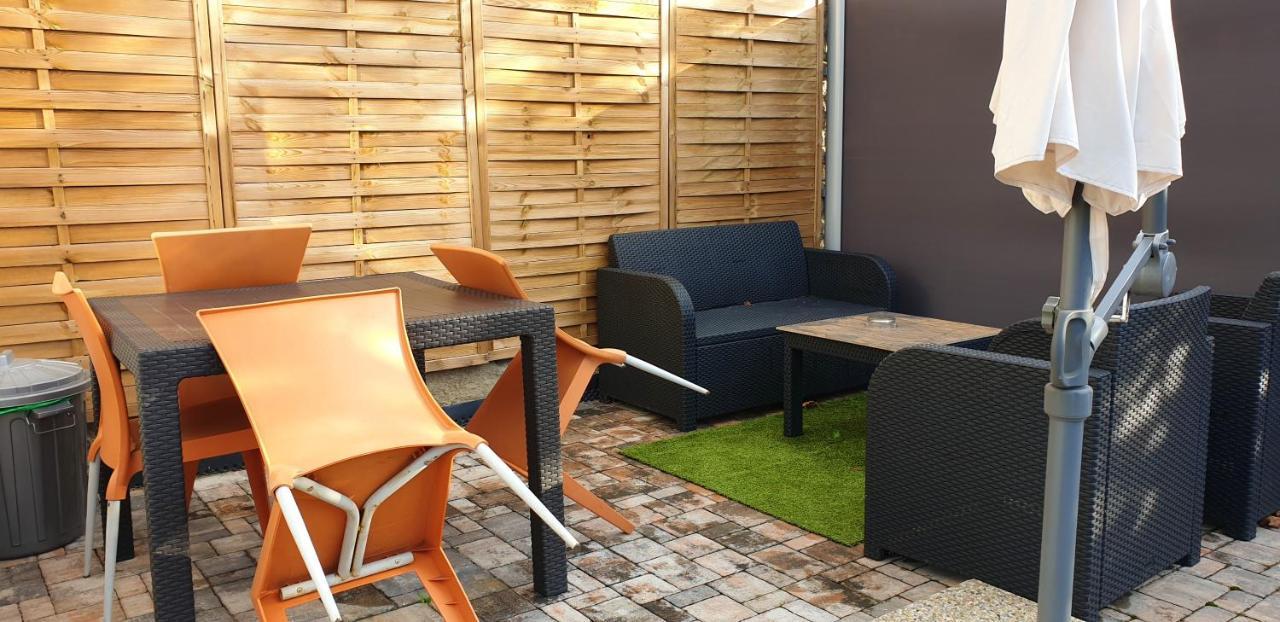 2 Bedrooms House With Enclosed Garden And Wifi At Slezska אוסטרבה מראה חיצוני תמונה