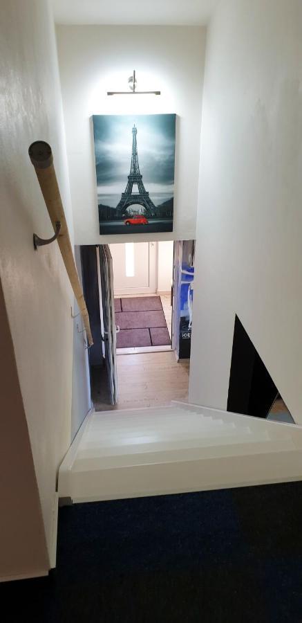 2 Bedrooms House With Enclosed Garden And Wifi At Slezska אוסטרבה מראה חיצוני תמונה